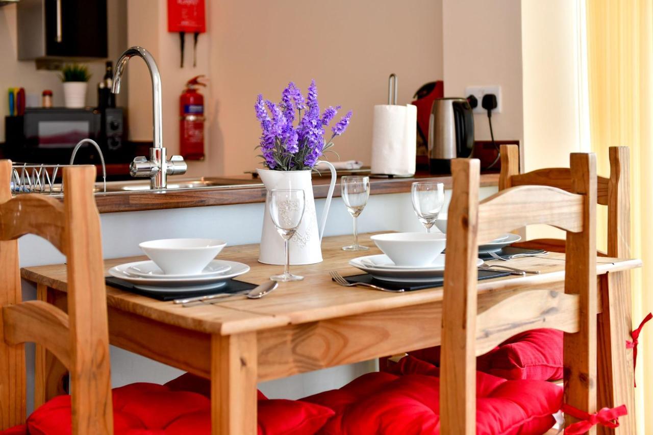 Meridian Quay Apartments, By Jsw Short Stay Swansea Eksteriør bilde
