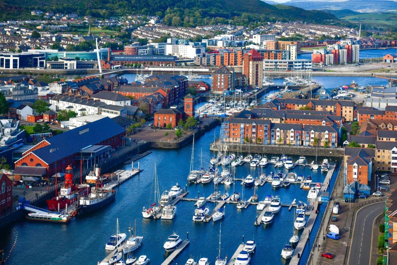 Meridian Quay Apartments, By Jsw Short Stay Swansea Eksteriør bilde