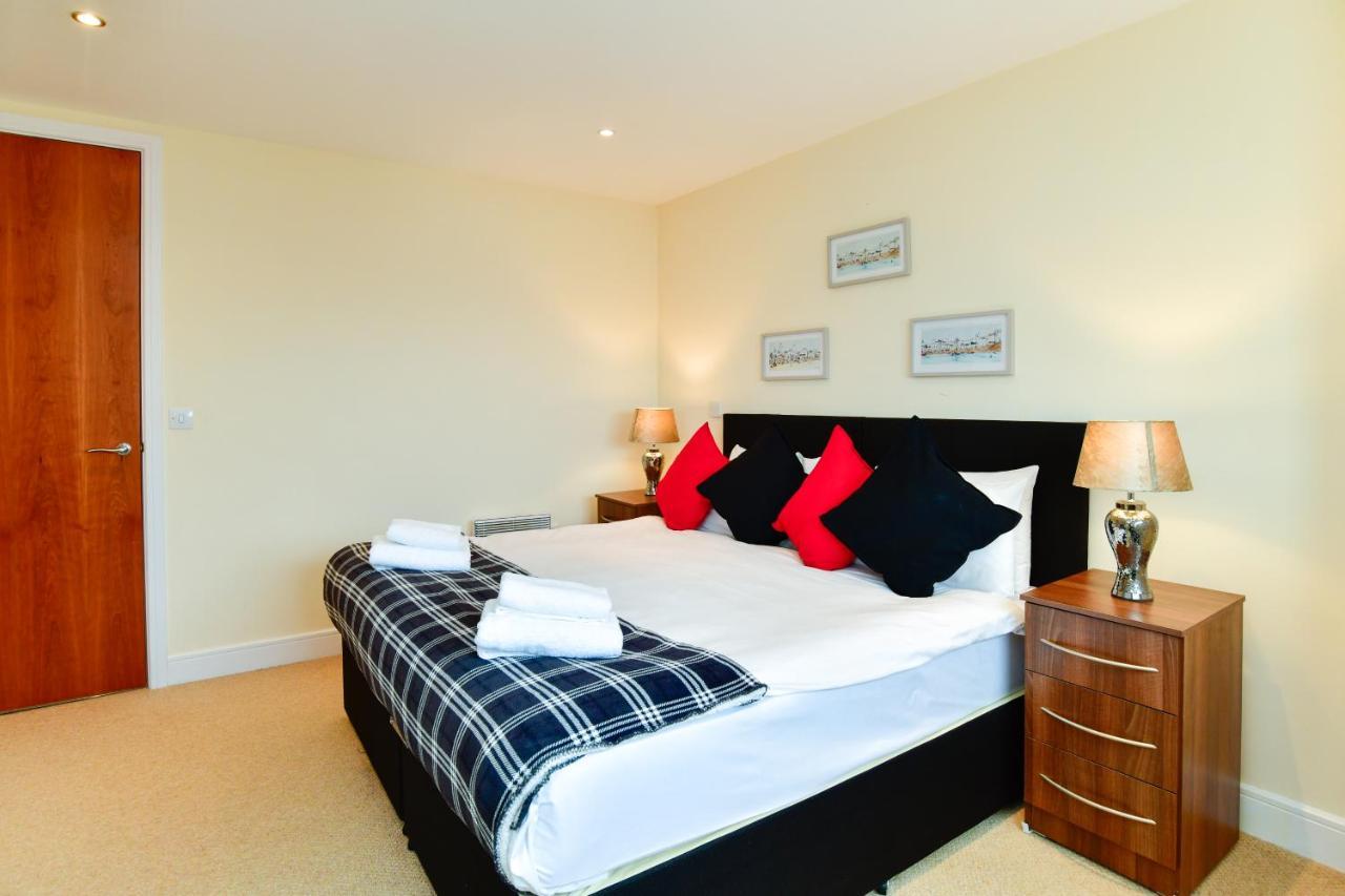 Meridian Quay Apartments, By Jsw Short Stay Swansea Eksteriør bilde