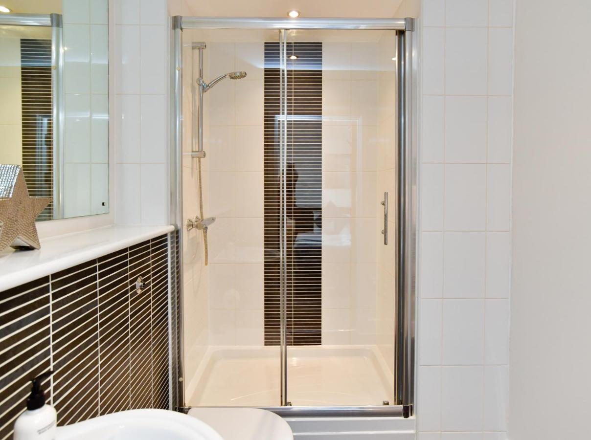 Meridian Quay Apartments, By Jsw Short Stay Swansea Eksteriør bilde