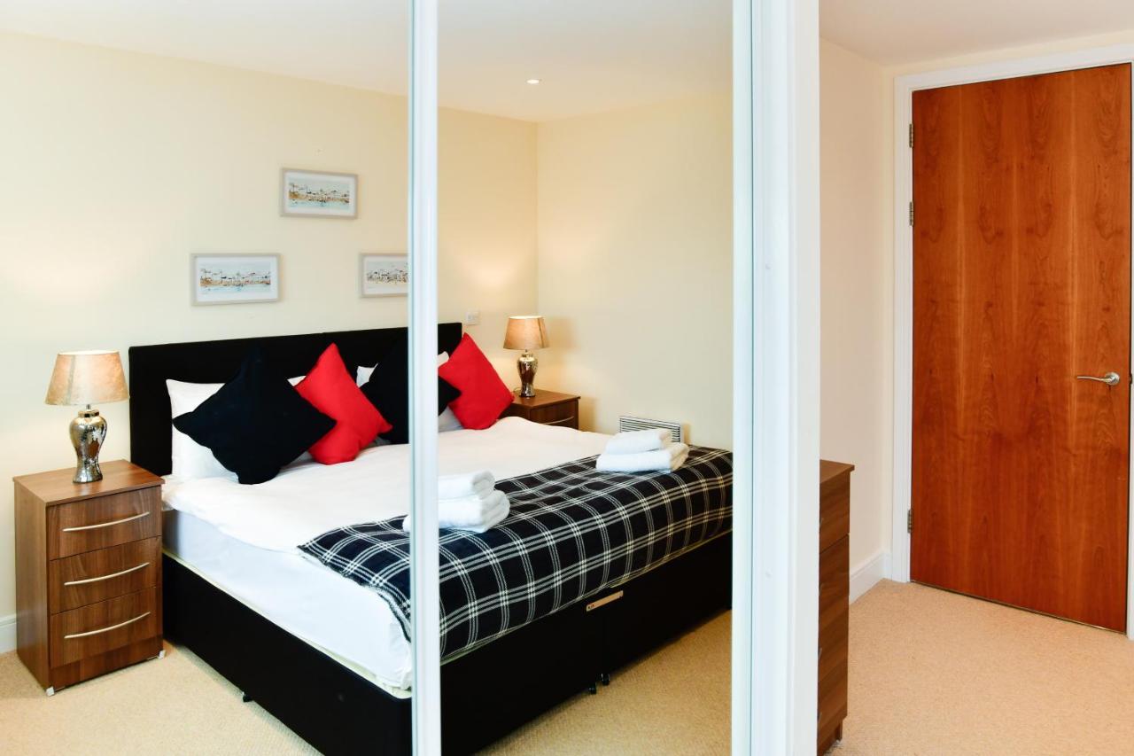 Meridian Quay Apartments, By Jsw Short Stay Swansea Eksteriør bilde