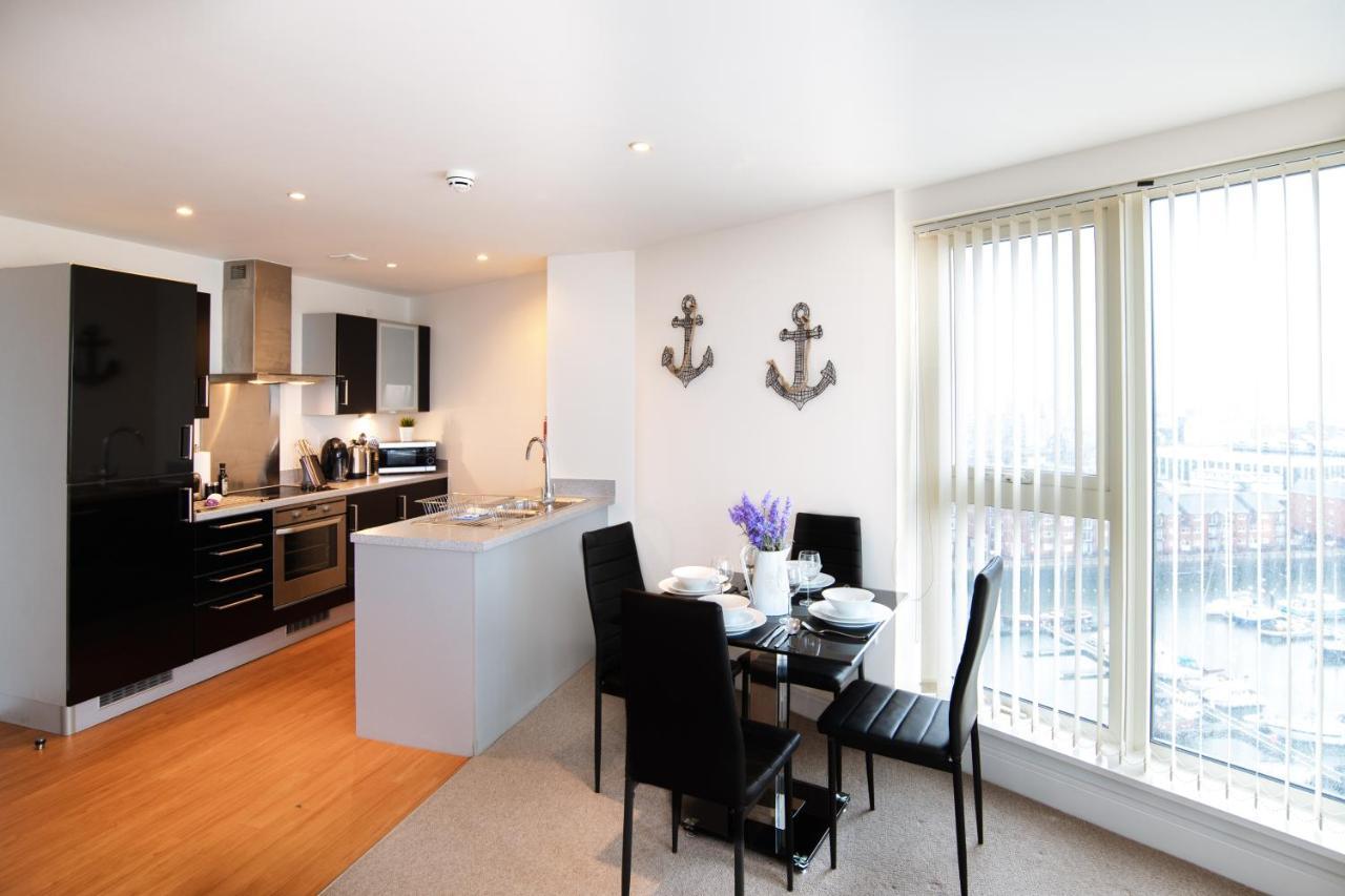 Meridian Quay Apartments, By Jsw Short Stay Swansea Eksteriør bilde
